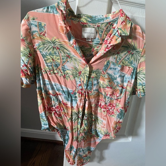 American Eagle Hawaiian Button down shirt - Picture 1 of 2